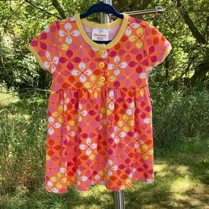Hanna Andersson : 2T Short sleeve knit dress in oranges, pinks, yellow & white.